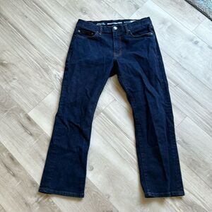 Amazon Essentials Dark Wash Bootcut Straight Leg Jeans 32x28